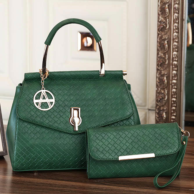 PC2498Green